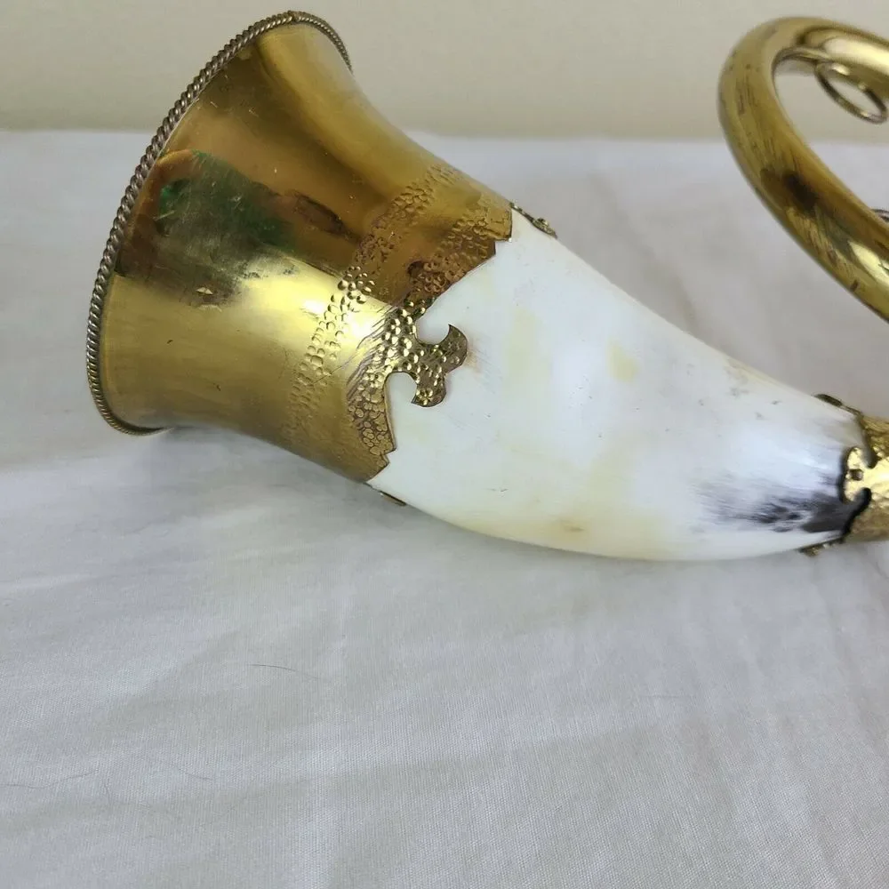 VINTAGE French Fox Hunting Blowing‎ Horn Cow Steer Bovine Bull Brass Finger Hold